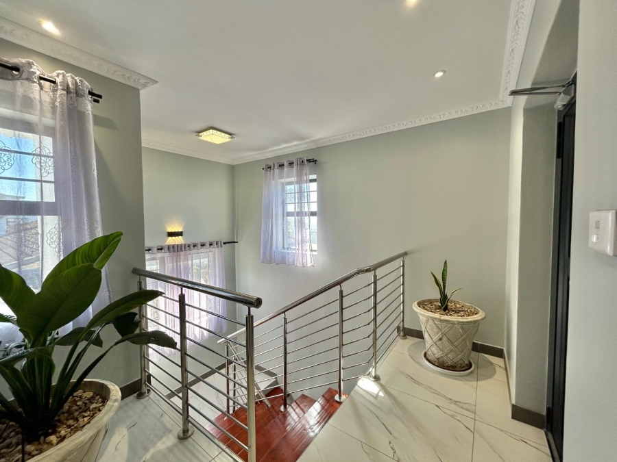 4 Bedroom Property for Sale in Wavecrest Eastern Cape